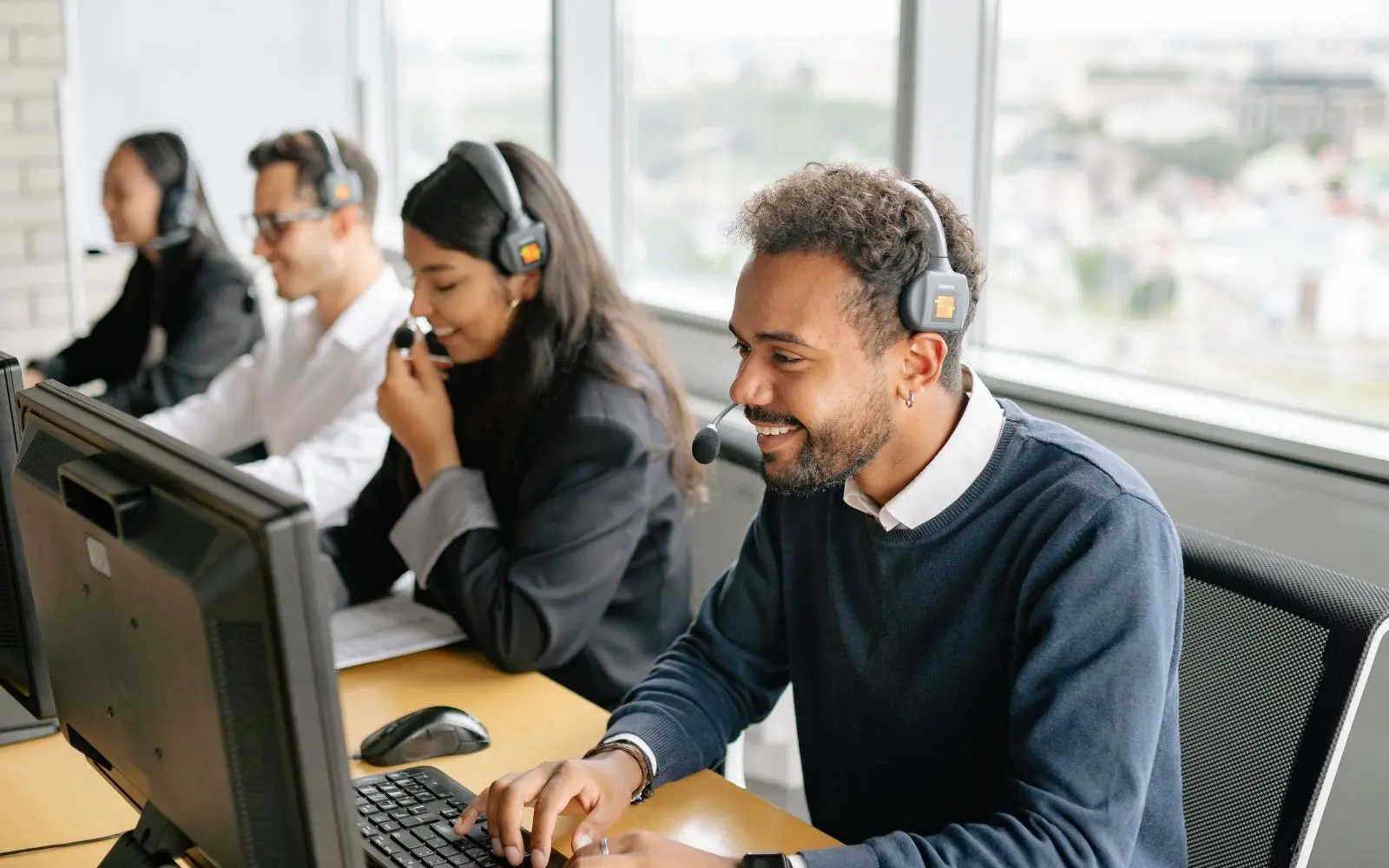 ระบบ Call Center หลังบ้านช่วยลดต้นทุนและเพิ่มประสิทธิภาพการบริการลูกค้า