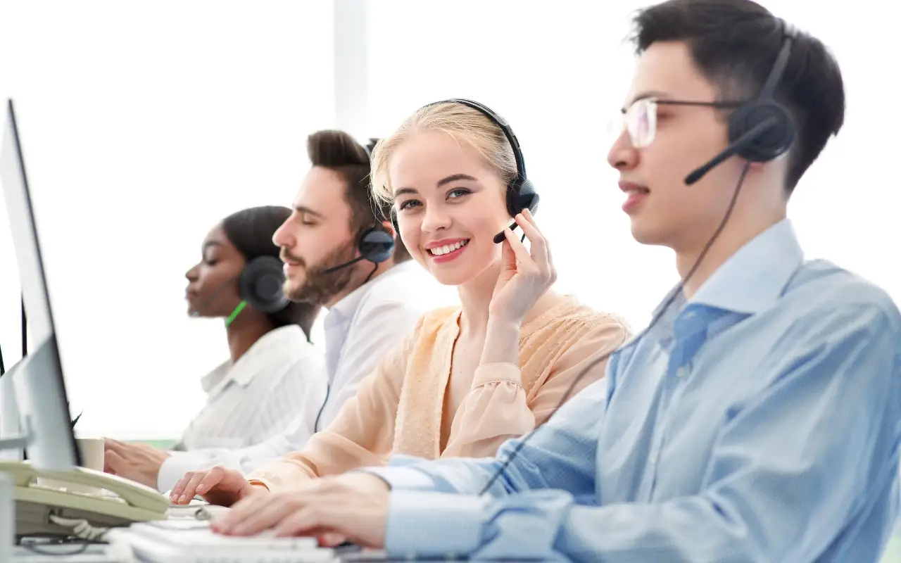 ระบบ Contact Center สำหรับองค์กรขนาดใหญ่
